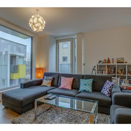 Stylish And Charming Apt For Up To 4, Manchester Apartment ภายนอก รูปภาพ